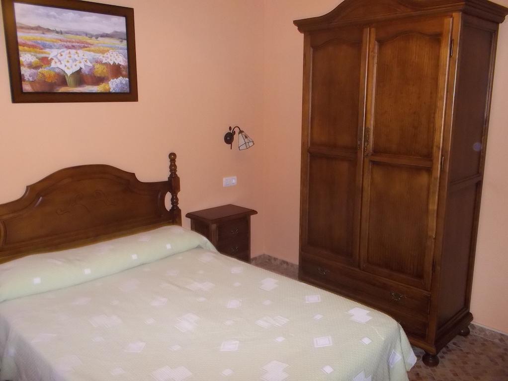 Hostal Monteolivos Cártama Oda fotoğraf